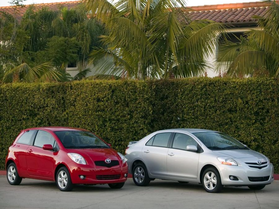  Toyota Yaris Sedan 2007 года  (фото 21 из 24)